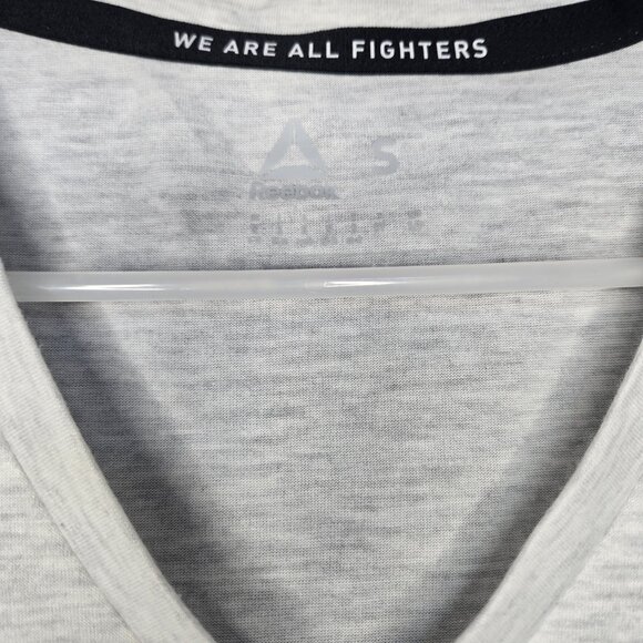 Reebok Women's Gray UFC V-Neck Top Small NWT - Picture 2 of 13